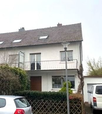 Reihenendhaus zum Kauf 425.000 € 7 Zimmer 140 m²<br/>Wohnfläche 321 m²<br/>Grundstück ab sofort<br/>Verfügbarkeit Brucknerstraße 3 Nordwest Hanau 63452