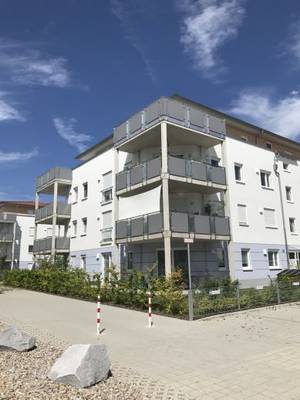 Wohnung zur Miete 700 € 3 Zimmer 136,1 m²<br/>Wohnfläche ab sofort<br/>Verfügbarkeit Albertus-Magnus-Str. Hollerstauden Ingolstadt 85049