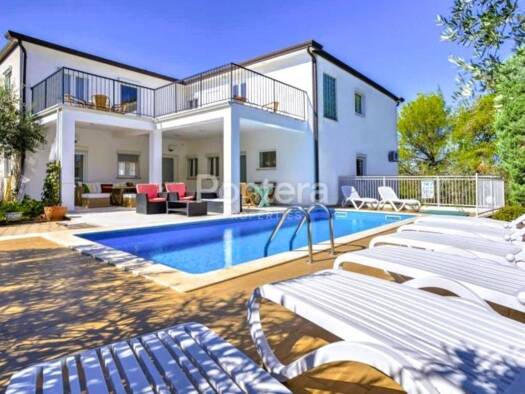 Haus zum Kauf 1.500.000 € 14 Zimmer 380 m² Zambratija, Umag Savudrija, Zambratija, Crveni Vrh