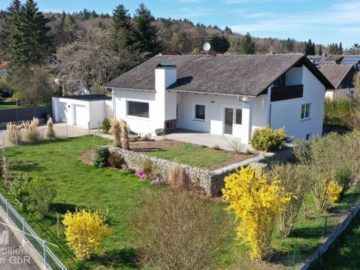 Bungalow zum Kauf 435.000 € 5 Zimmer 124,2 m² 879 m² Grundstück frei ab sofort Tannenweg 6 Breitenbrunn 92363