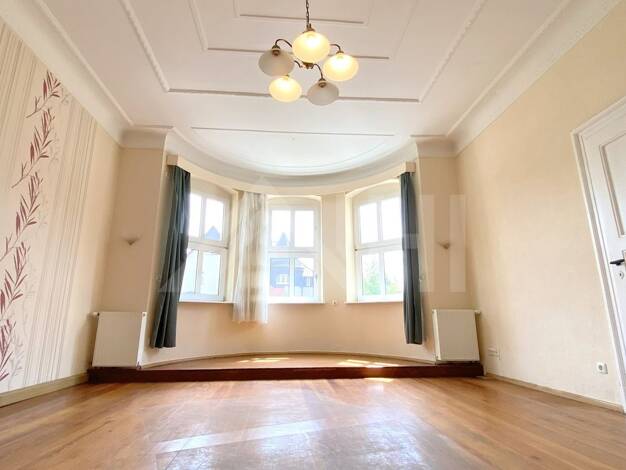 Villa zum Kauf 660.000 € 12 Zimmer 359,2 m² 1.350 m² Grundstück Heinrich-Heine-Straße 55 Borsdorf 04451