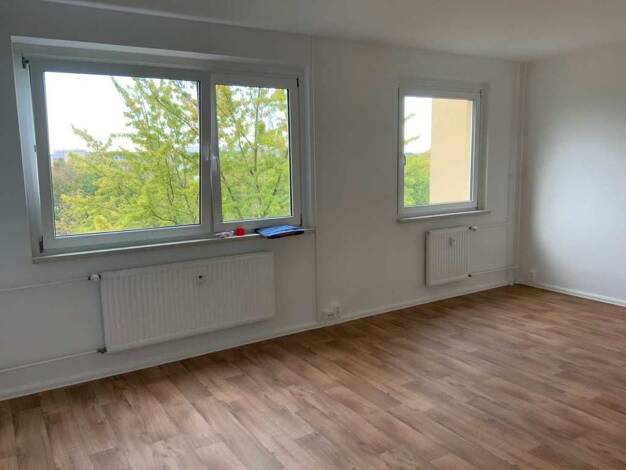 Wohnung zur Miete 210 € 1 Zimmer 32,6 m² 2. Geschoss frei ab 15.08.2025 Plovdiver Str. 66 Grünau - Nord Leipzig 04205