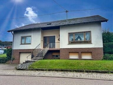 Einfamilienhaus zum Kauf 229.000 € 8 Zimmer 235 m² 1.091 m² Grundstück frei ab sofort Schwarzenbach Nonnweiler 66620