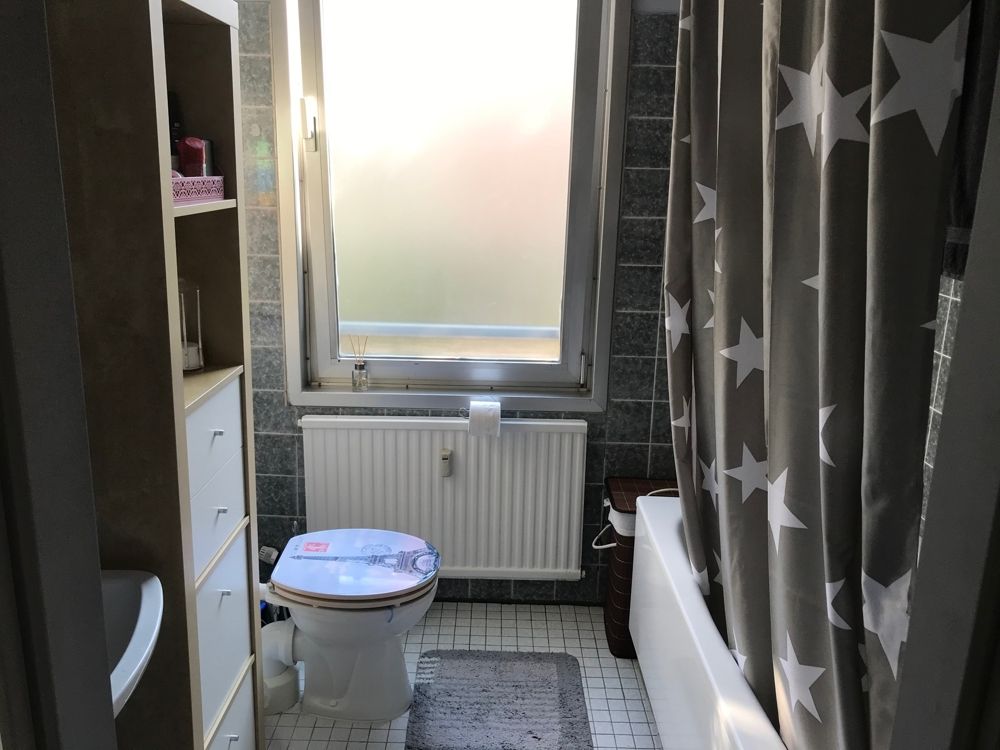 Studio zur Miete 432 € 2 Zimmer 51 m²<br/>Wohnfläche ab sofort<br/>Verfügbarkeit Brüsseler Str. 33 Auerberg Bonn 53117