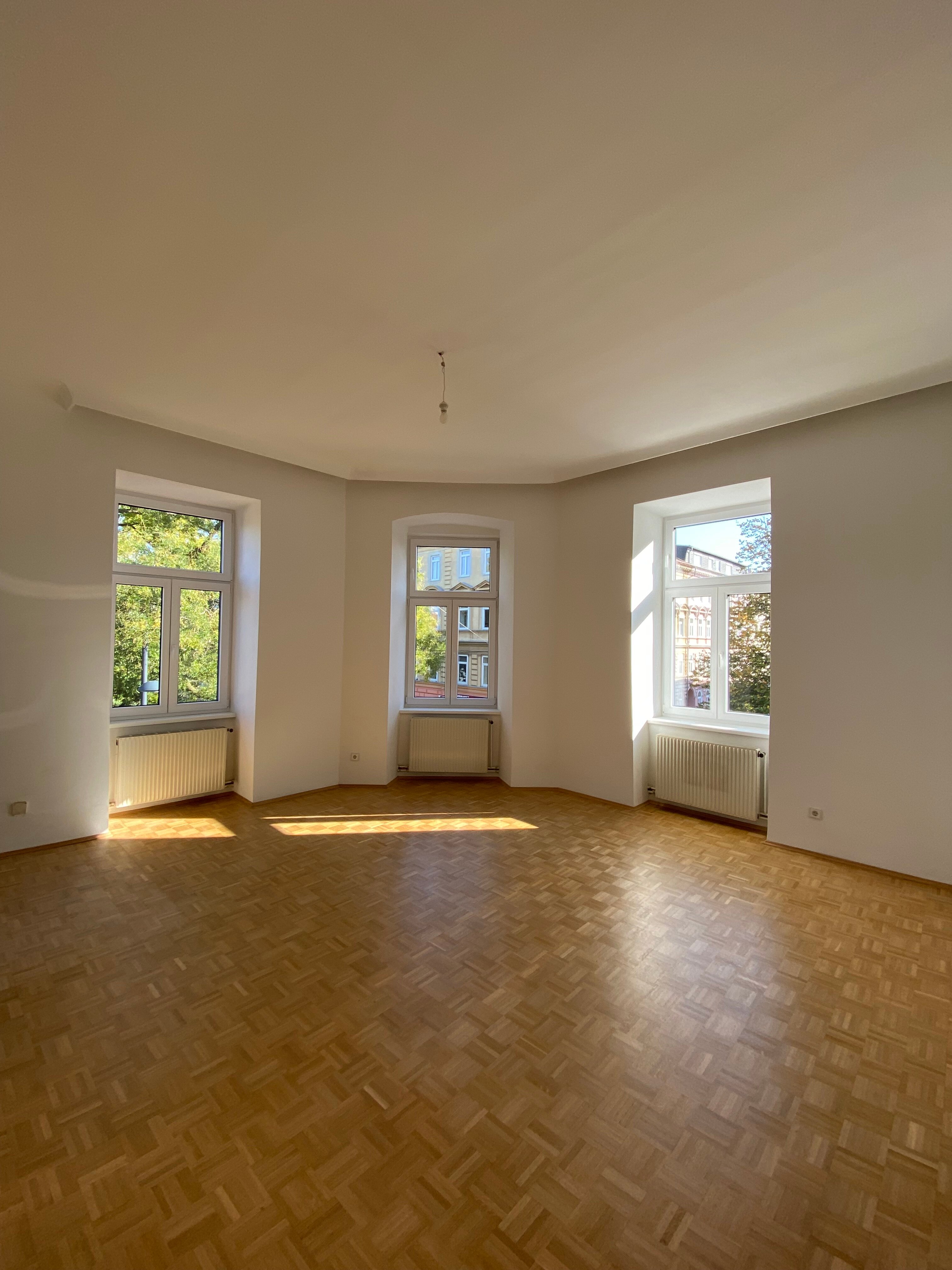 Wohnung zur Miete 850 € 3 Zimmer 89,1 m²<br/>Wohnfläche 1.<br/>Geschoss ab sofort<br/>Verfügbarkeit Goldschlagstraße Wien(Stadt) 1150