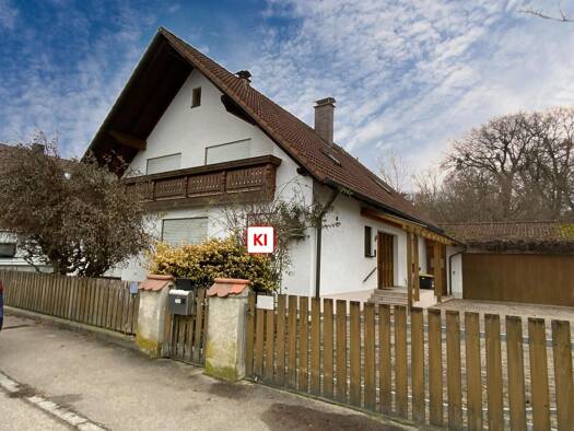 Mehrfamilienhaus zum Kauf 695.000 € 9 Zimmer 247 m² 1.410 m² Grundstück frei ab sofort Heinrichsheim Neuburg an der Donau 86633