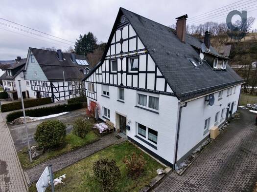 Mehrfamilienhaus zum Kauf provisionsfrei 169.500 € 10 Zimmer 244,7 m² 814 m² Grundstück Heinsberg Kirchhundem 57399