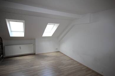 Wohnung zur Miete 450 € 3 Zimmer 76,3 m² Dachgeschoss, 3. Geschoss frei ab sofort Schulstraße 5 Bautzen Bautzen 02625