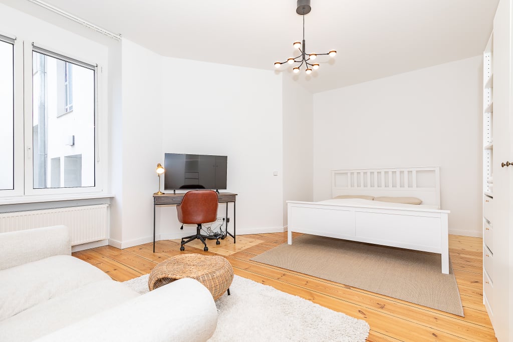 Wohnung zur Miete Wohnen auf Zeit 2.300 € 1 Zimmer 35 m²<br/>Wohnfläche ab sofort<br/>Verfügbarkeit Biebricher Straße Neukölln Berlin 12053