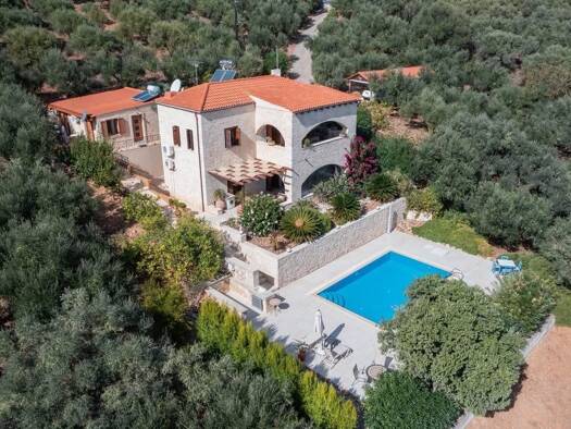 Haus zum Kauf 749.000 € 205 m² 4.941 m² Grundstück Chania 73100