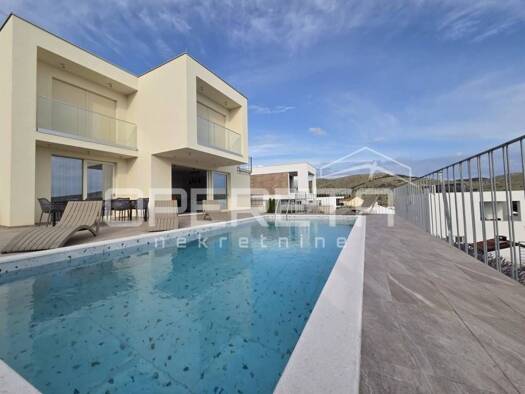 Haus zum Kauf 795.000 € 4 Zimmer 171 m² Sibenik