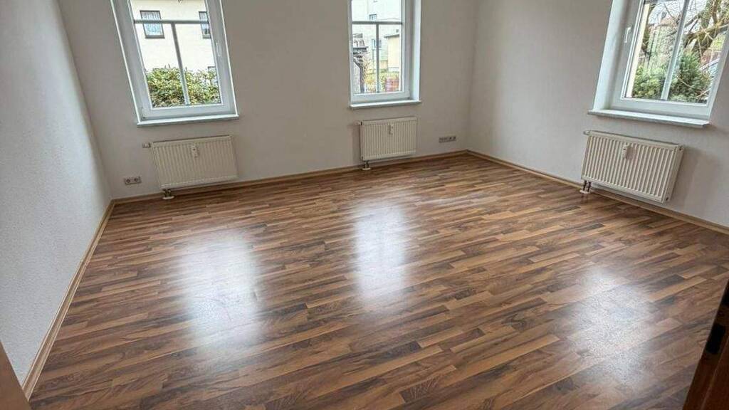 Wohnung zur Miete 240 € 2 Zimmer 38,9 m² EG frei ab sofort Adelsbergstraße 308 Adelsberg Chemnitz 09127