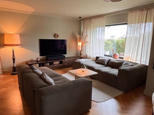 Einfamilienhaus zur Miete 1.800 € 6 Zimmer 200 m² 1.350 m² Grundstück frei ab 01.03.2026 Sichtigvor Warstein 59581