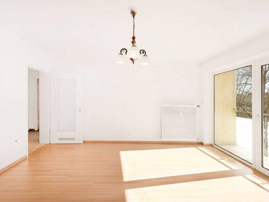 Wohnung zum Kauf 200.000 € 3 Zimmer 82 m² 2. Geschoss Hardhöhe Fürth 90766