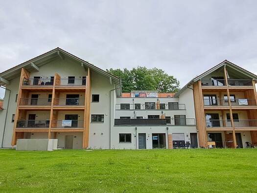 Wohnung zur Miete 750 € 2,5 Zimmer 72,2 m² 2 Geschosse frei ab sofort Dorfstraße 30 Ulbering Wittibreut 84384