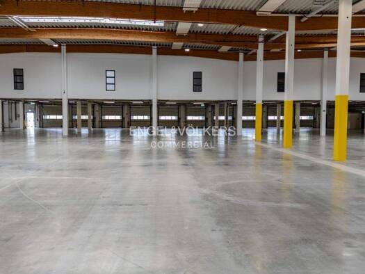 Halle/Industriefläche zur Miete provisionsfrei 6.890 m² Lagerfläche teilbar ab 7.818 m² Blumberg Ahrensfelde 16356