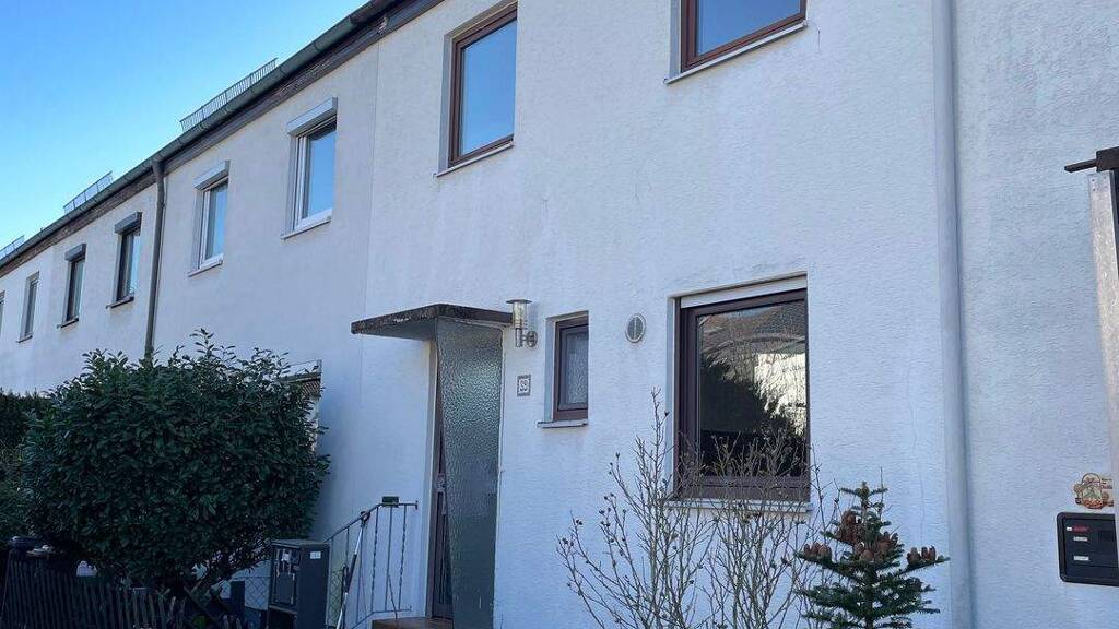 Reihenmittelhaus zum Kauf 360.000 € 4 Zimmer 92,1 m² 159 m² Grundstück frei ab sofort Wendelstein 90530