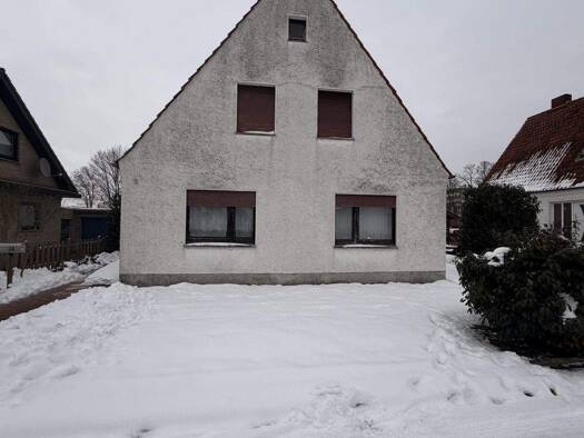 Einfamilienhaus zum Kauf 119.000 € 6 Zimmer 125 m² 287 m² Grundstück frei ab 01.03.2026 Lübbecke 32312