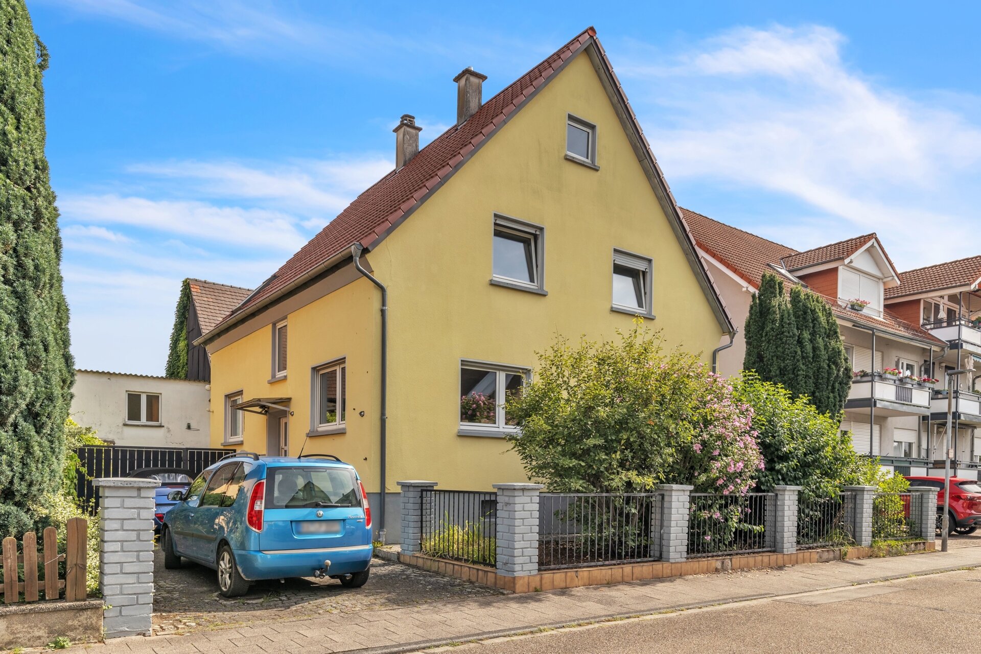 Haus zum Kauf 585.000 € 7 Zimmer 140 m²<br/>Wohnfläche 719 m²<br/>Grundstück Staffort Stutensee 76297