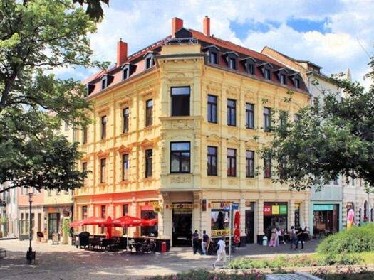 Wohnung zur Miete 400 € 2 Zimmer 50 m² frei ab sofort Markt 26 Merseburg 06217