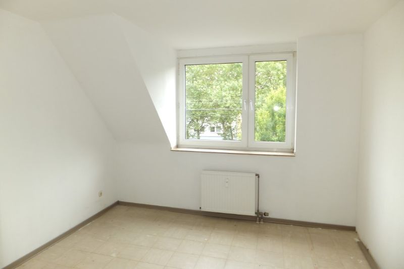 Wohnung zur Miete nur mit Wohnberechtigungsschein 395 € 3 Zimmer 75,2 m²<br/>Wohnfläche 3.<br/>Geschoss 13.02.2025<br/>Verfügbarkeit Viktoriastraße 99 Gladbach Mönchengladbach 41061