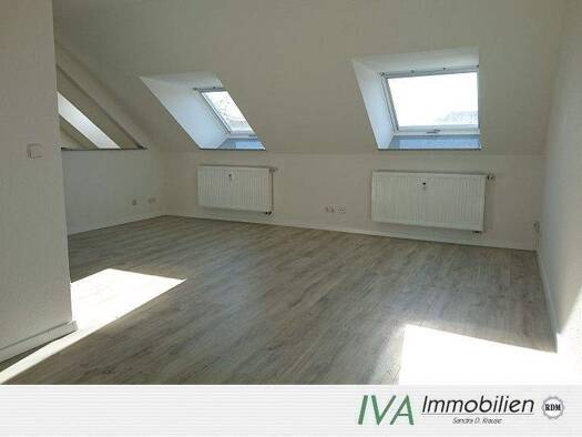 Studio zur Miete 250 € 1 Zimmer 36 m² 3. Geschoss Meisenweg Pausitzer Delle Riesa 01589