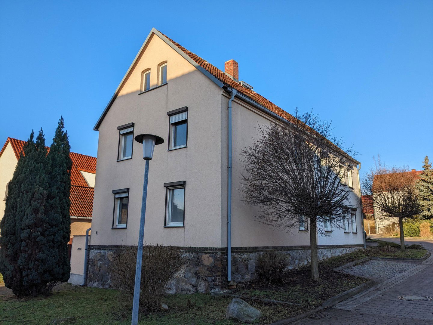 Einfamilienhaus zum Kauf provisionsfrei 85.000 € 9 Zimmer 179 m²<br/>Wohnfläche 450 m²<br/>Grundstück Sandbergweg 1 Friedersdorf Friedersdorf 06774