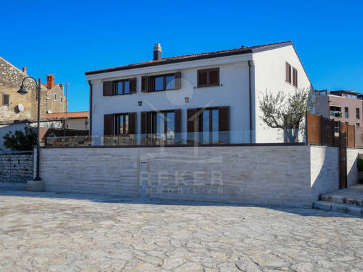 Villa zum Kauf 1.350.000 € 4 Zimmer 260 m² 245 m² Grundstück Umag 52470
