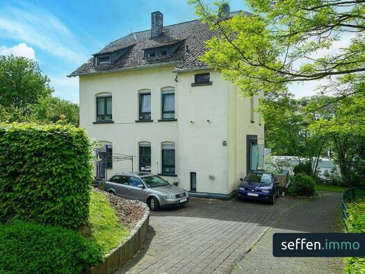 Mehrfamilienhaus zum Kauf als Kapitalanlage geeignet 388.000 € 11 Zimmer 228 m² 573 m² Grundstück Olpe 57462