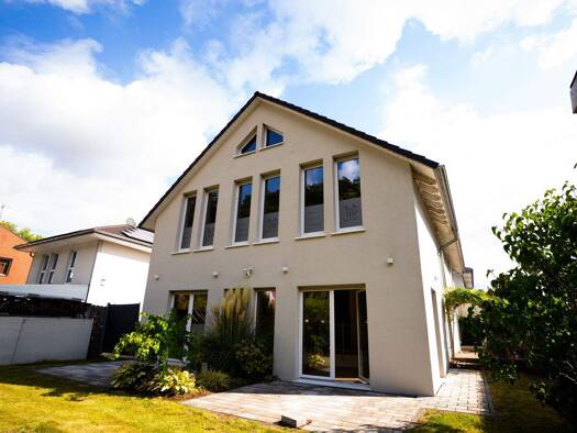 Einfamilienhaus zum Kauf 599.000 € 7 Zimmer 210 m² 404 m² Grundstück frei ab sofort Hochkamer Neukirchen-Vluyn 47506