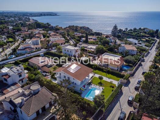 Villa zum Kauf 850.000 € 6 Zimmer 220 m² 1.200 m² Grundstück Via Mar Baltico 9 Syrakus 96100