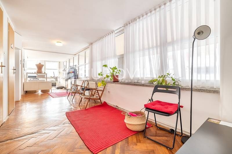 Wohnung zum Kauf 330.000 € 2 Zimmer 105 m²<br/>Wohnfläche 1.<br/>Geschoss Donji grad 10000