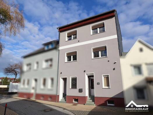 Reihenmittelhaus zum Kauf 215.000 € 6 Zimmer 175,3 m² 132 m² Grundstück Schönebeck Schönebeck (Elbe) 39218