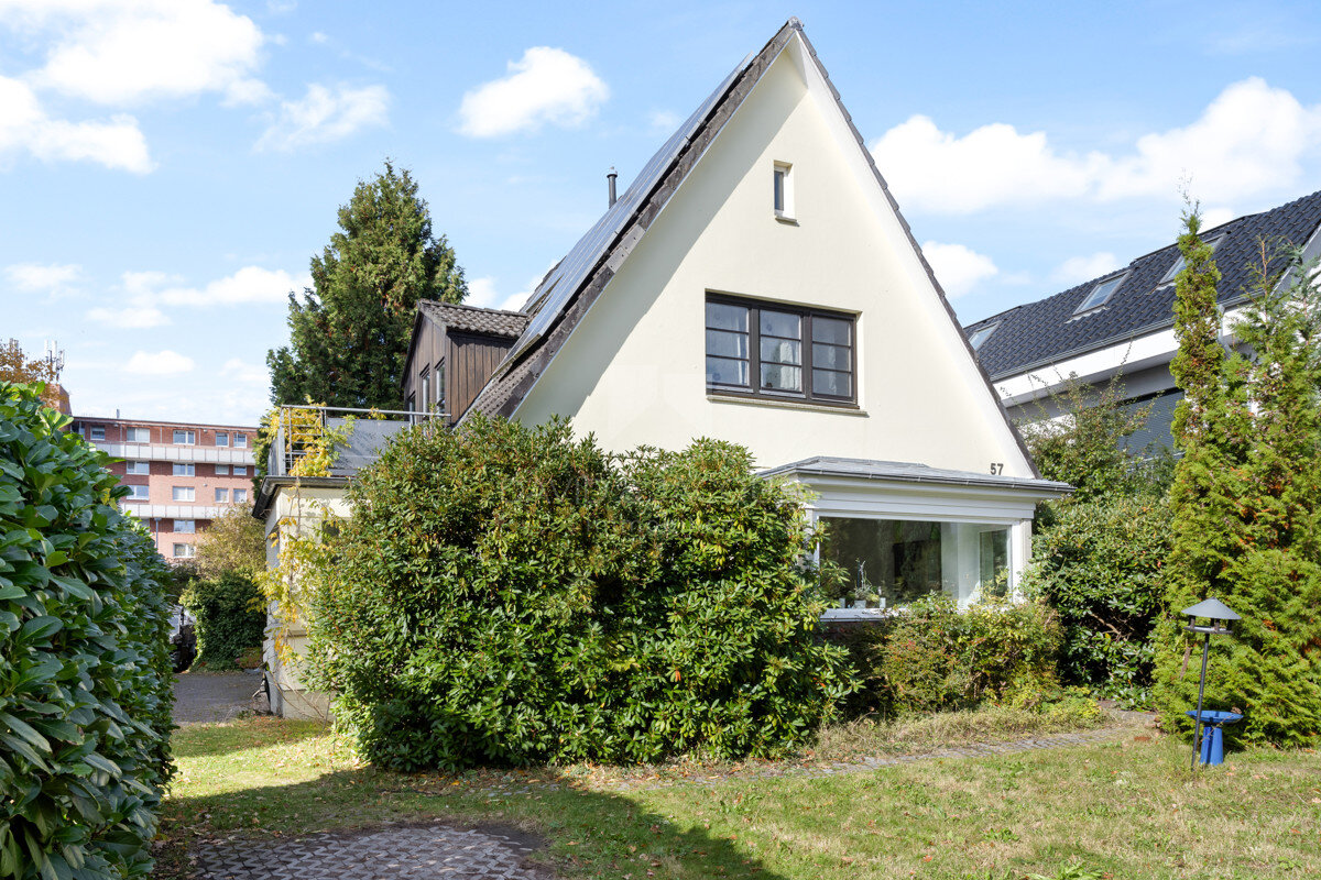 Einfamilienhaus zum Kauf 580.000 € 4 Zimmer 134 m²<br/>Wohnfläche 955 m²<br/>Grundstück Harksheide Norderstedt 22844