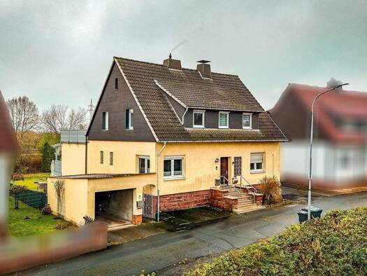 Mehrfamilienhaus zum Kauf provisionsfrei 450.000 € 10 Zimmer 328 m² 972 m² Grundstück Kirchhain 35274