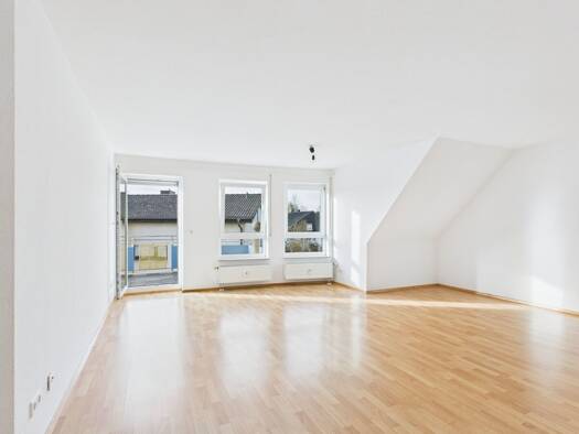 Wohnung zur Miete 550 € 2,5 Zimmer 66 m² EG Zimmern 78658