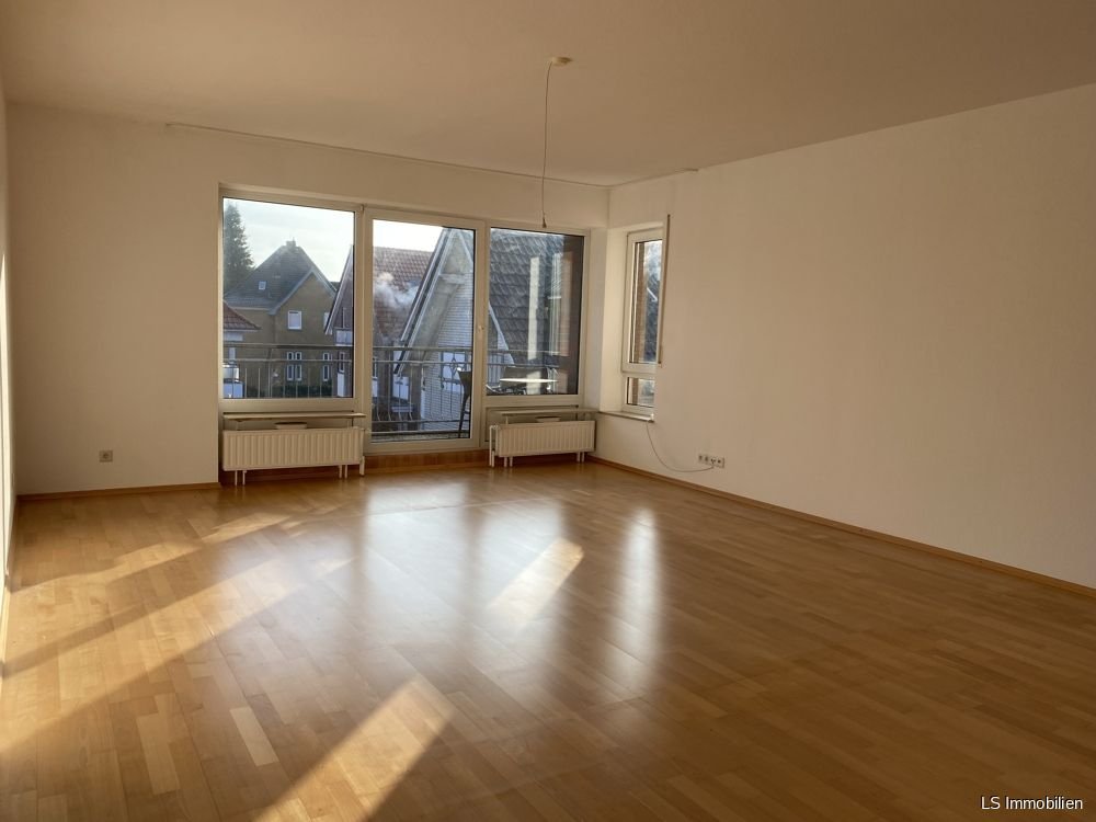 Wohnung zur Miete 900 € 3 Zimmer 86,8 m²<br/>Wohnfläche ab sofort<br/>Verfügbarkeit Bad Zwischenahn Bad Zwischenahn 26160