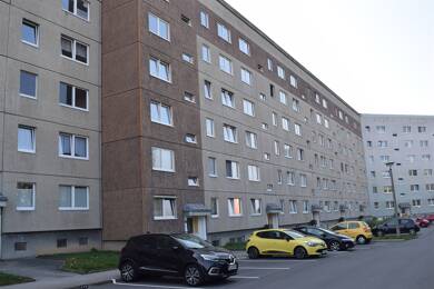 Studio zur Miete 380 € 4 Zimmer 76,7 m² 3. Geschoss Ottendorfer Hang 46 Hainichen Hainichen 09661