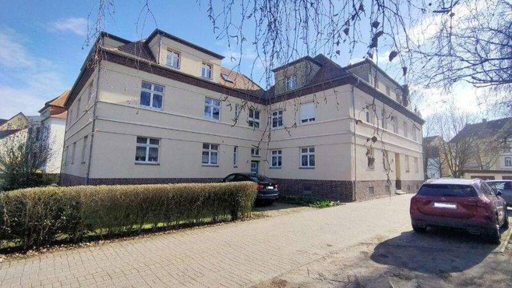 Wohnung zur Miete 398 € 2 Zimmer 53 m² 1. Geschoss frei ab 01.05.2026 Stendal 39576