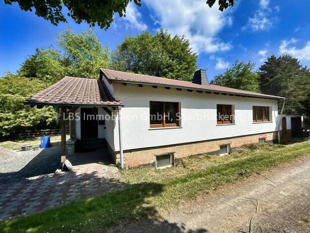 Bungalow zum Kauf 350.000 € 8 Zimmer 186 m² 1.542,8 m² Grundstück frei ab sofort Homburg 66424