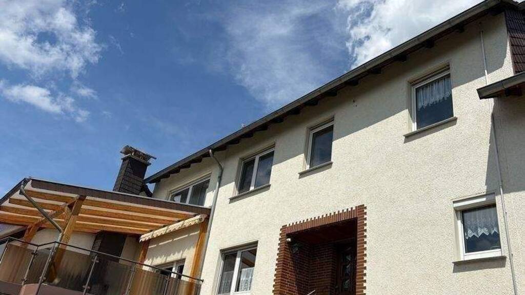 Einfamilienhaus zum Kauf 129.000 € 7 Zimmer 180 m² 1.000 m² Grundstück Datterode Ringgau 37296