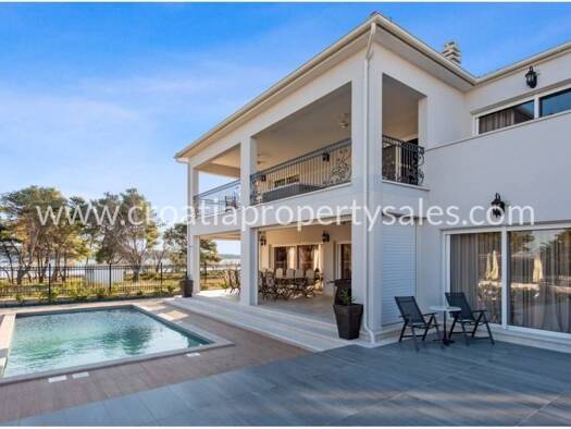 Haus zum Kauf 4.085.000 € 5 Zimmer 520 m² Sibenik