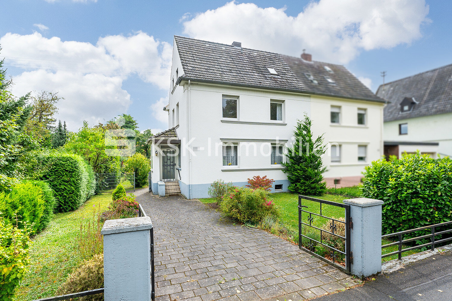 Einfamilienhaus zum Kauf 380.000 € 4 Zimmer 104,3 m²<br/>Wohnfläche 555 m²<br/>Grundstück Ort Sankt Augustin 53757