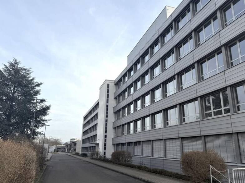 Bürofläche zur Miete 8 € 1.000 m² Bürofläche teilbar ab 25 m² Wallstadter Str. 59 Ladenburg 68256