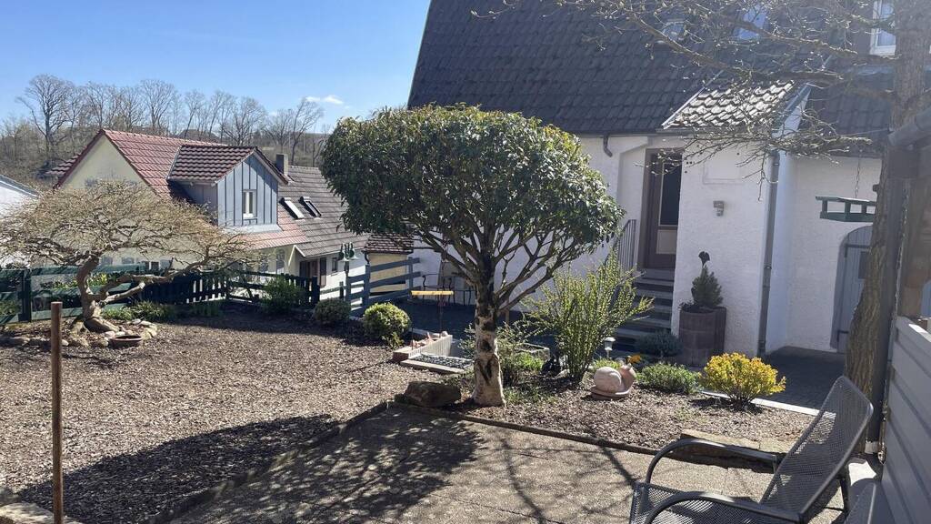 Haus zum Kauf 349.000 € 6 Zimmer 172 m² 83 m² Grundstück Kleinsachsenheim Sachsenheim 74343