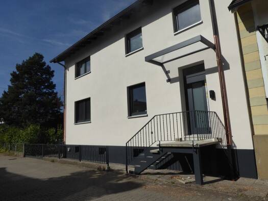 Einfamilienhaus zur Miete 2.500 € 6 Zimmer 145 m² 622 m² Grundstück frei ab 01.11.2026 Bad Rotenfels Gaggenau 76571
