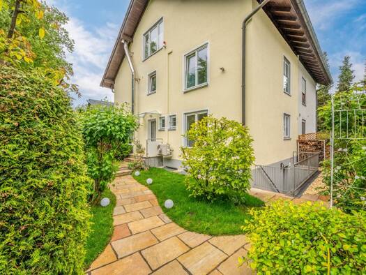 Doppelhaushälfte zum Kauf 1.780.000 € 5,5 Zimmer 195,5 m² 355 m² Grundstück frei ab sofort Schwabing-Freimann München 80939
