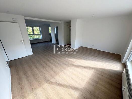 Wohnung zur Miete 1.000 € 4 Zimmer 98,9 m² 2. Geschoss Kitzingen Kitzingen 97318