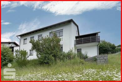 Einfamilienhaus zum Kauf 249.000 € 6 Zimmer 152 m² 693 m² Grundstück frei ab sofort Viechtach Viechtach 94234