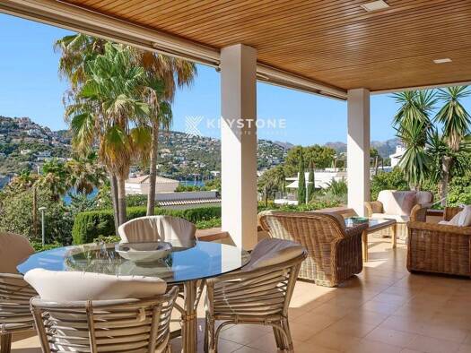 Chalet zur Miete 10.000 € 4 Zimmer 368 m² Andratx 07157